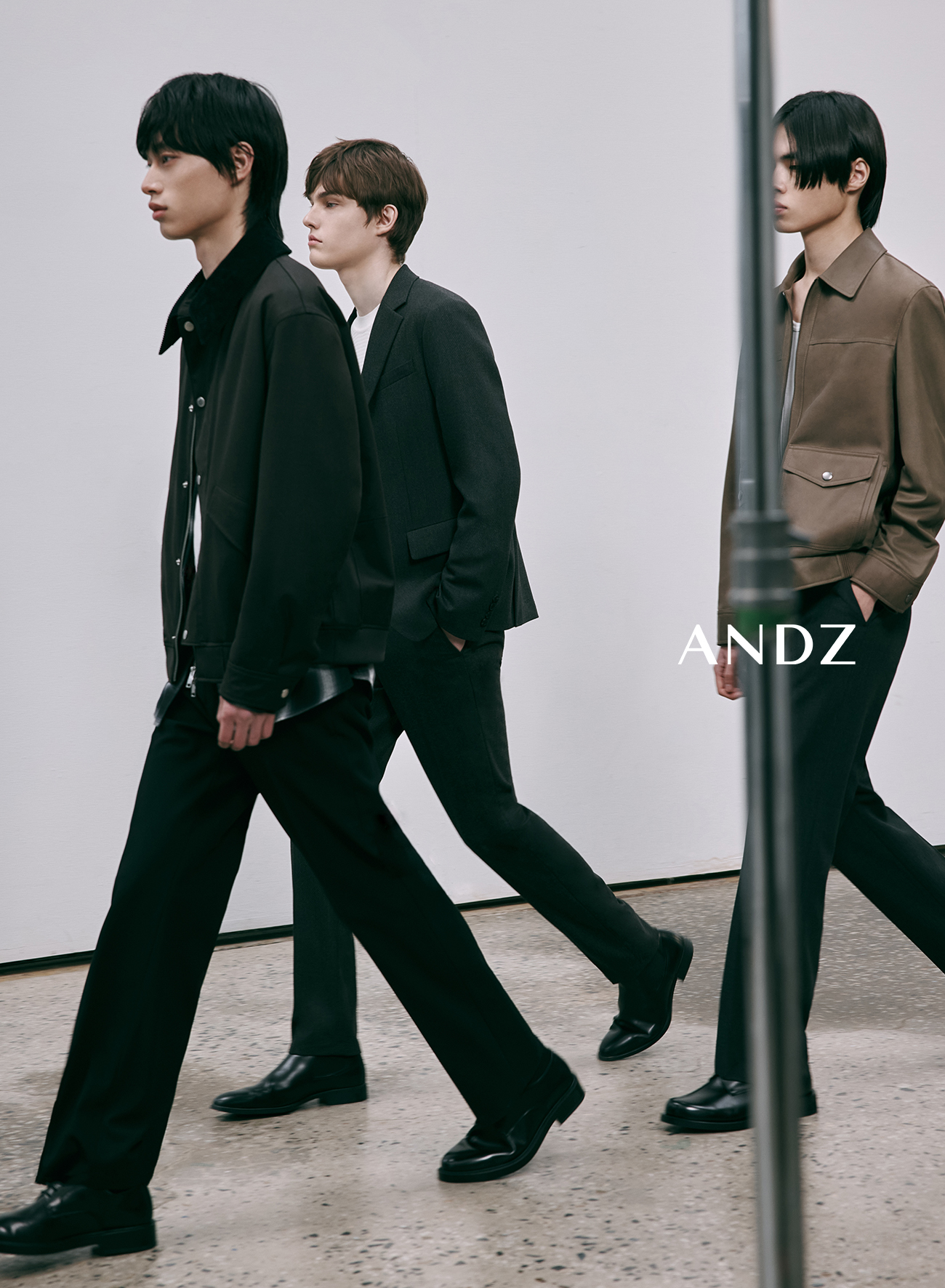 앤드지, 백 스테이지 연상케 하는 S/S 캠페인 눈길 830-Image